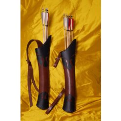 Large quiver with back or belt straps